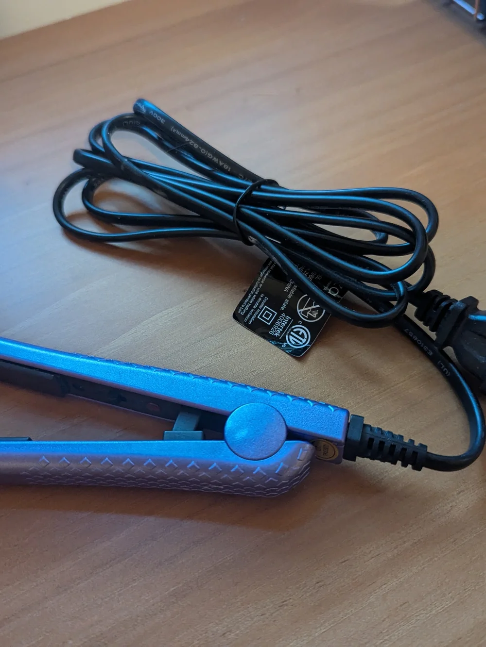 Bellezza Mini Hair Straightener with Cord (Brand New)
